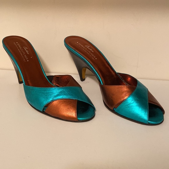 NWT Mid 2000’s Donald Pliner Heels Size 9.5 - Picture 2 of 7